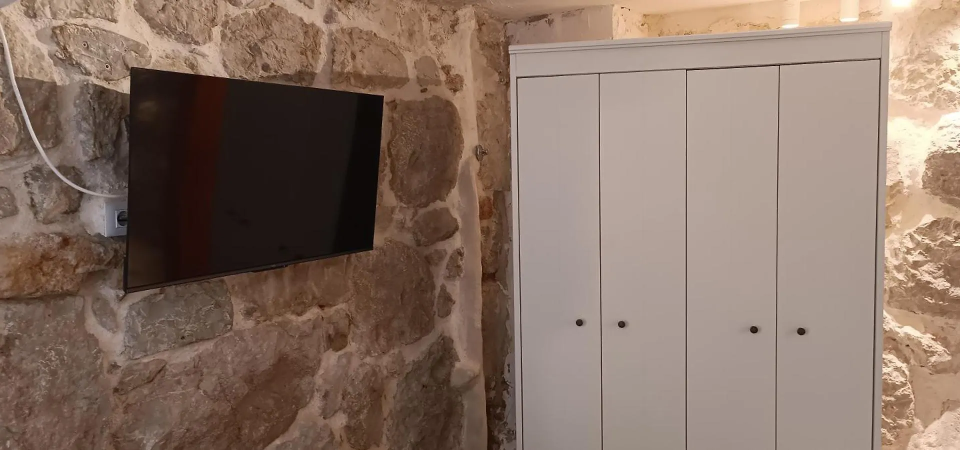 Apartamento Charming Central Home Split
